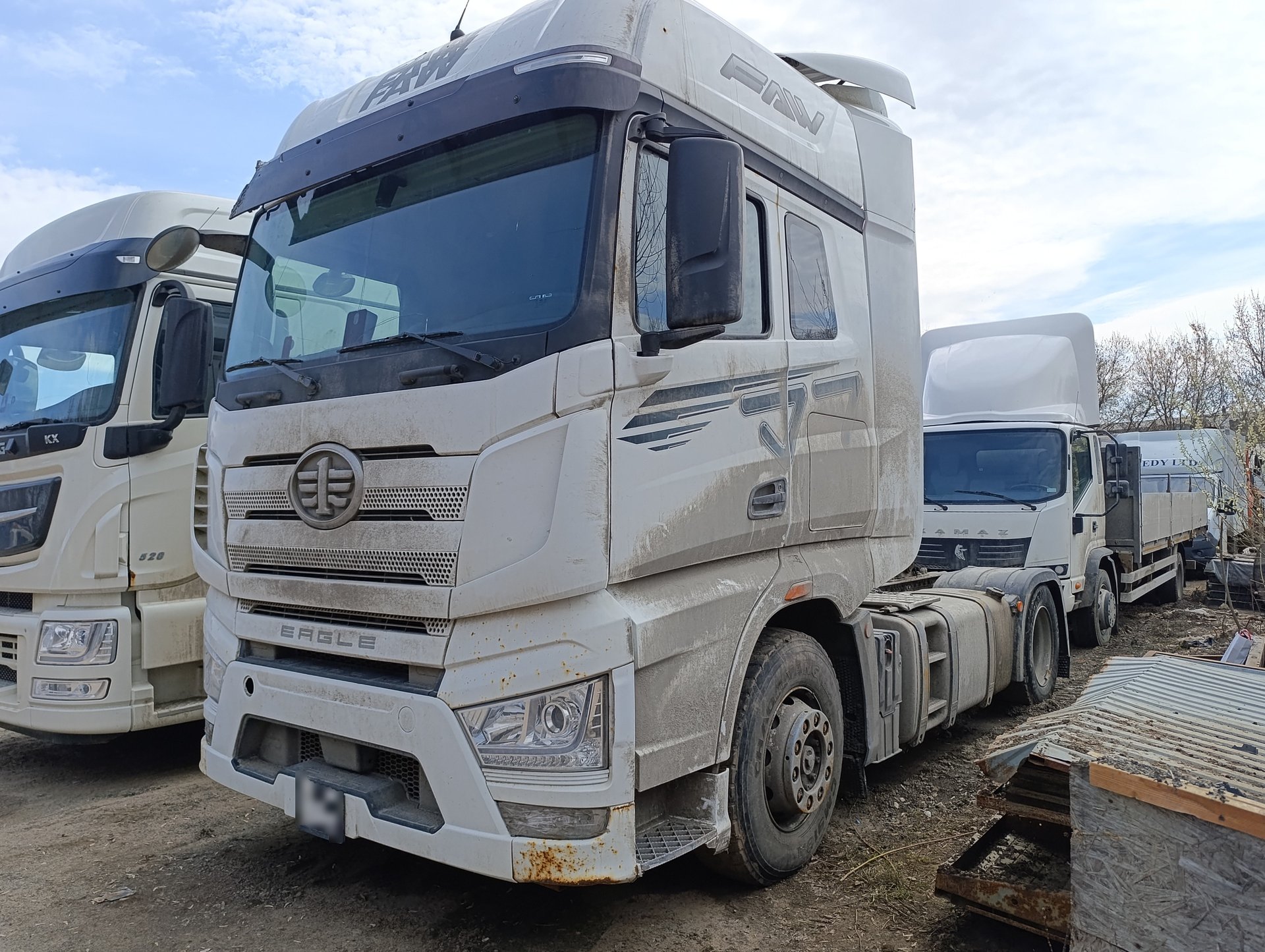 FAW J7 4x2 Седельный тягач — Казань