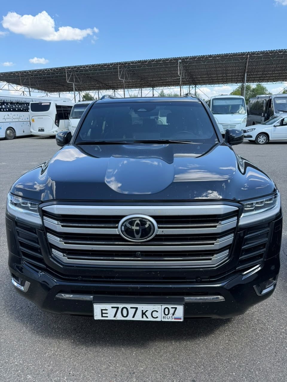 Легковой автомобиль Toyota LAND CRUISER 300 — Ставрополь