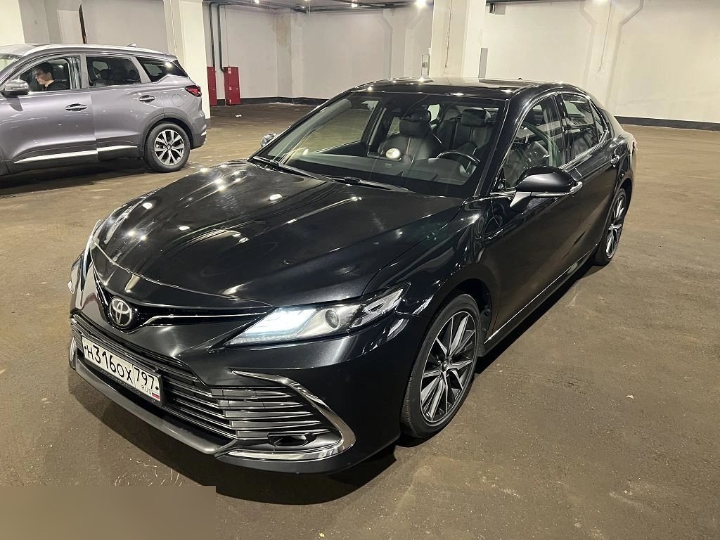 TOYOTA Camry — Москва