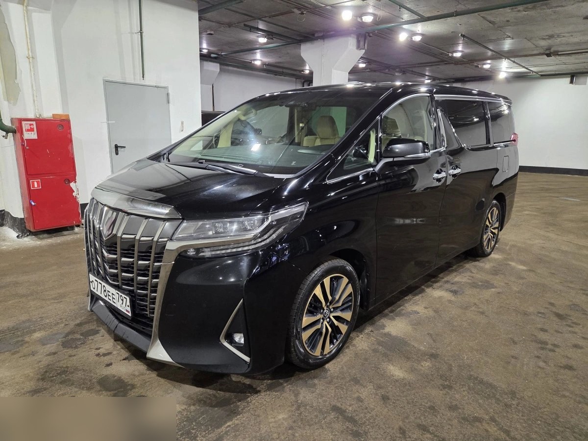 TOYOTA Alphard — Москва