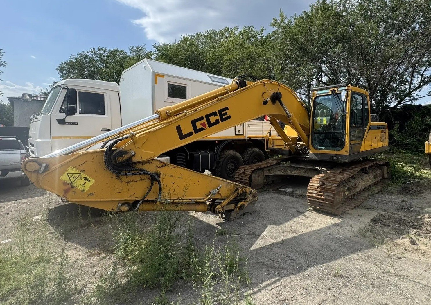 LGCE E6210 Экскаватор — Курган