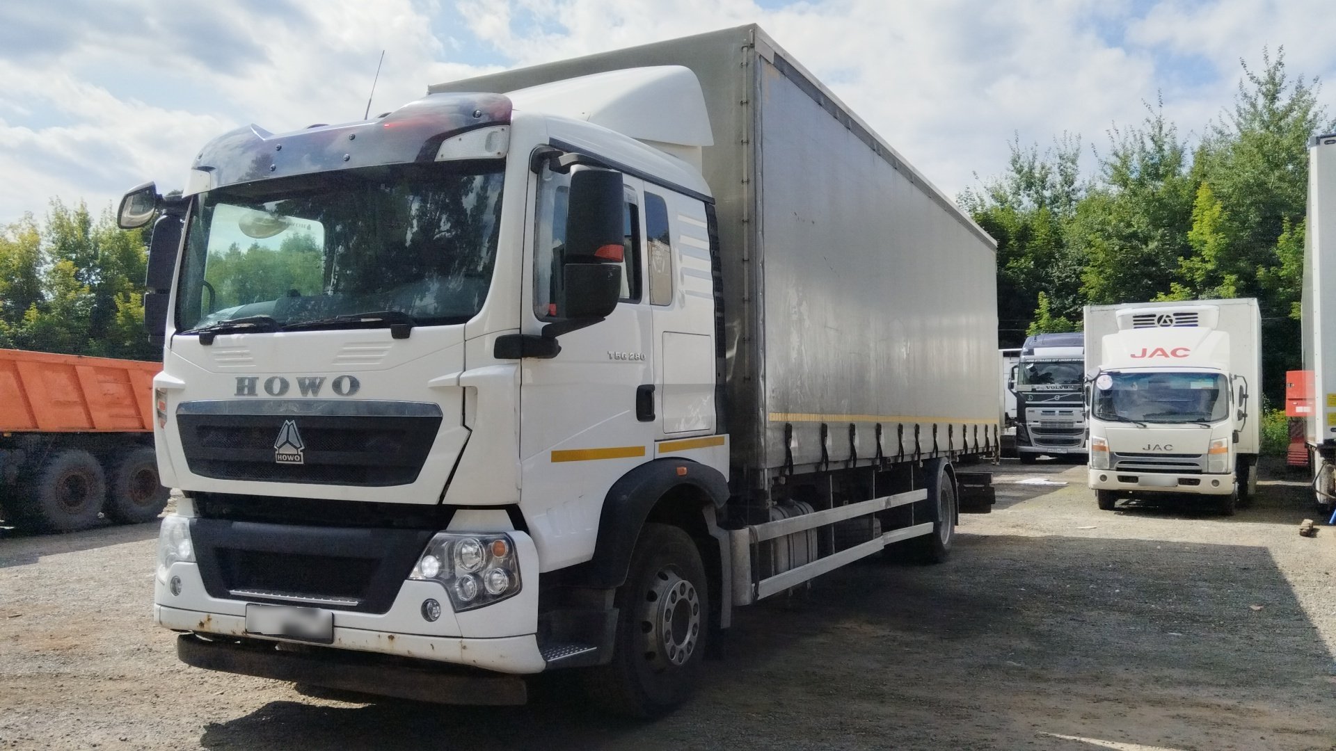 АВТОМЕХАНИЧЕСКИЙ ЗАВОД 6765* на шасси Howo T5G 4x2 Бортовой (Евроборт) — Москва