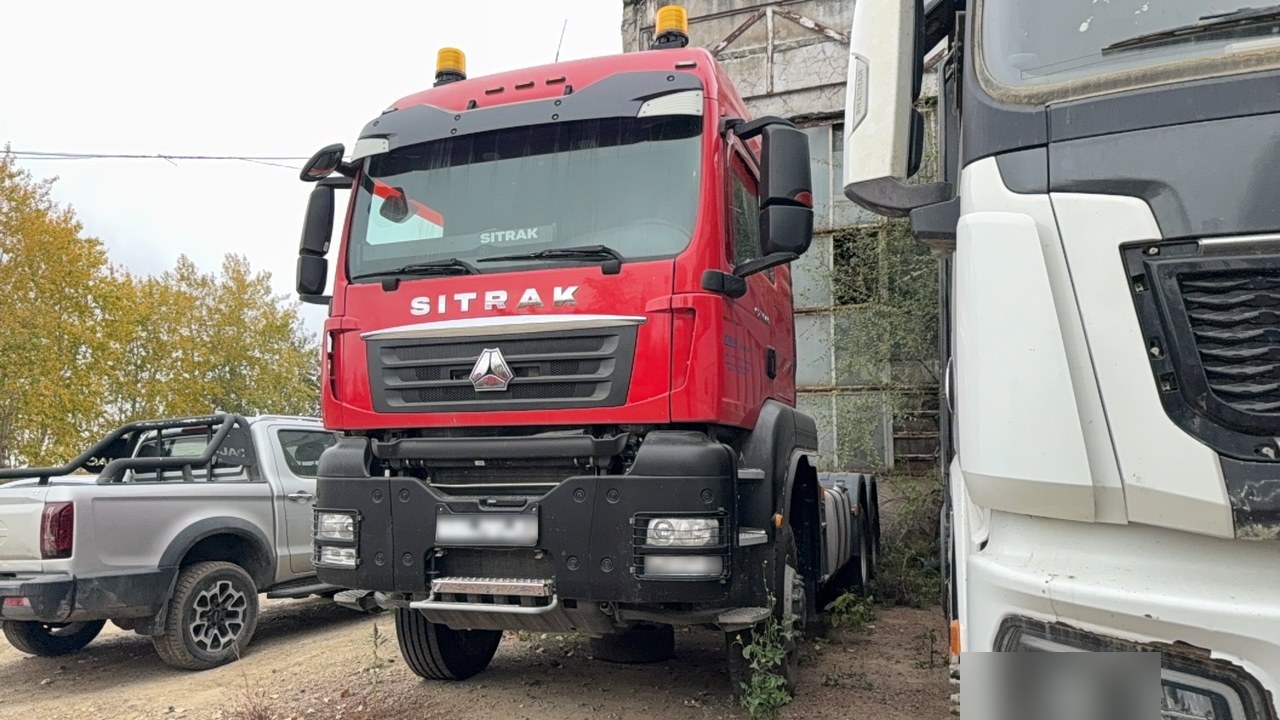SITRAK C7H 6x6 Седельный тягач — Хабаровск