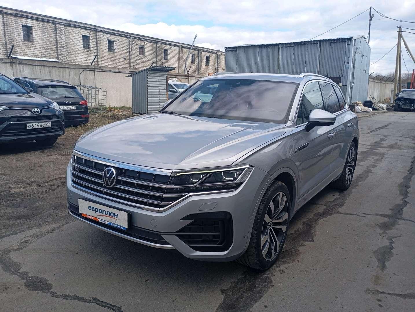 Volkswagen Touareg — Архангельск