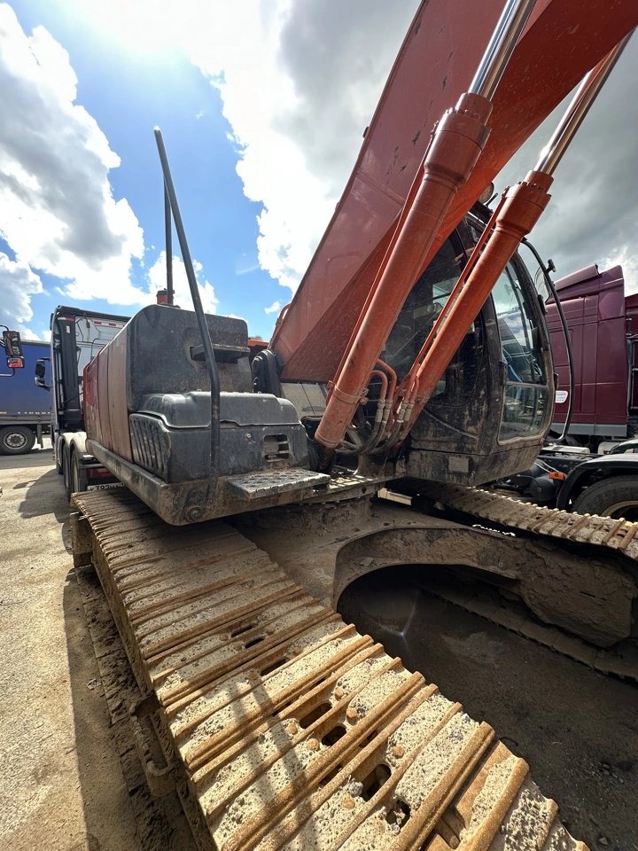 HITACHI ZX200-5G — Санкт-Петербург