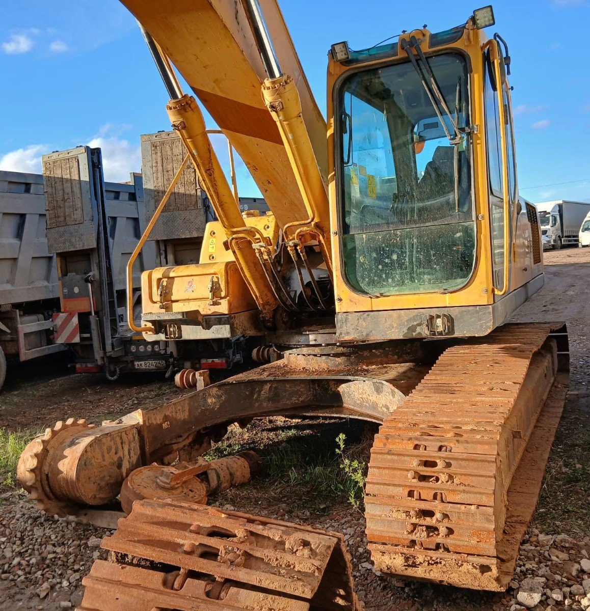LGCE E6255 Экскаватор — Химки
