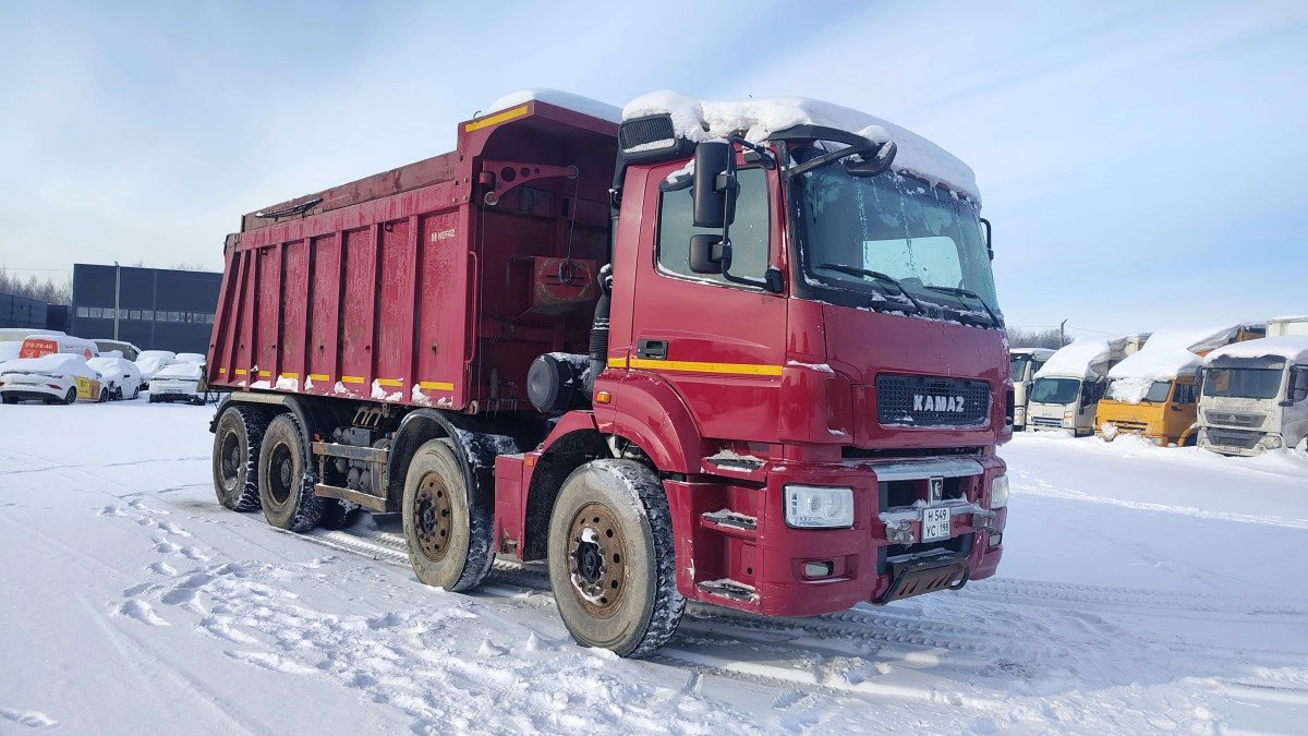 КАМАЗ 65801 — Санкт-Петербург