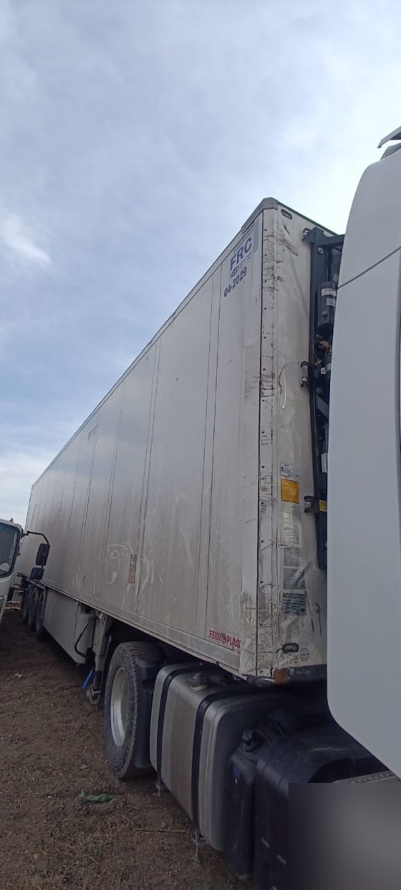 Schmitz Cargobull SKO24 Полуприцеп изотермический/рефрижератор SKO 24/L-13.4 FP COOL V7 (Рефрижератор) — Иркутск