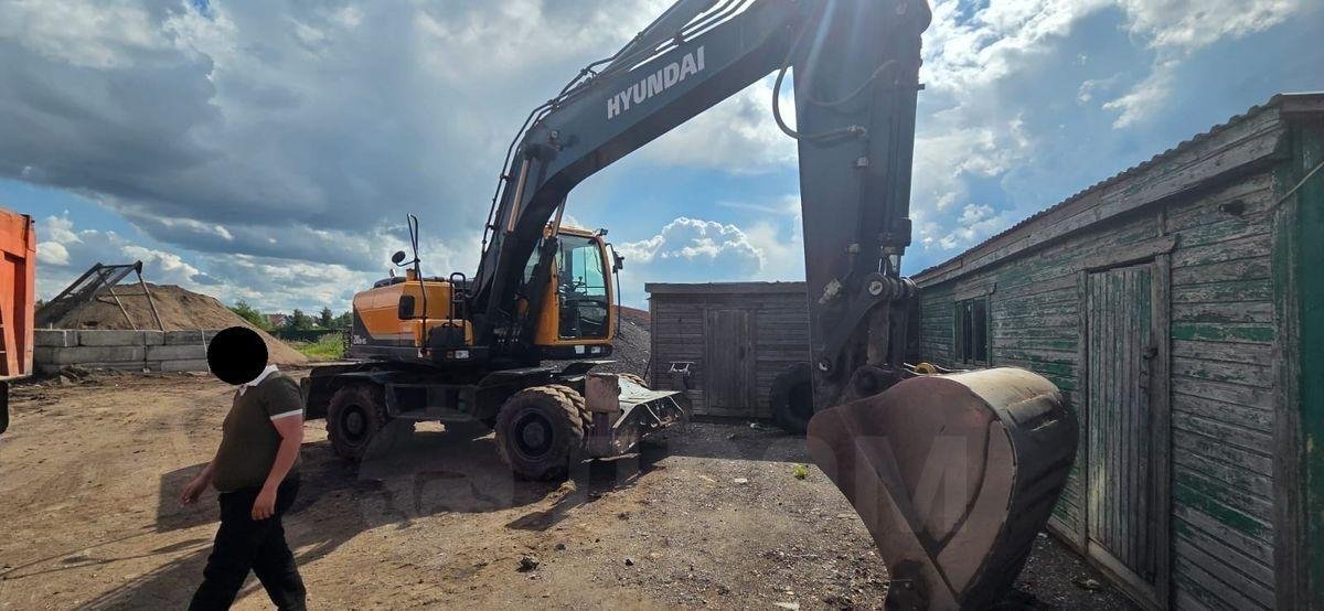 Экскаватор Hyundai R210W-9S — Московская обл