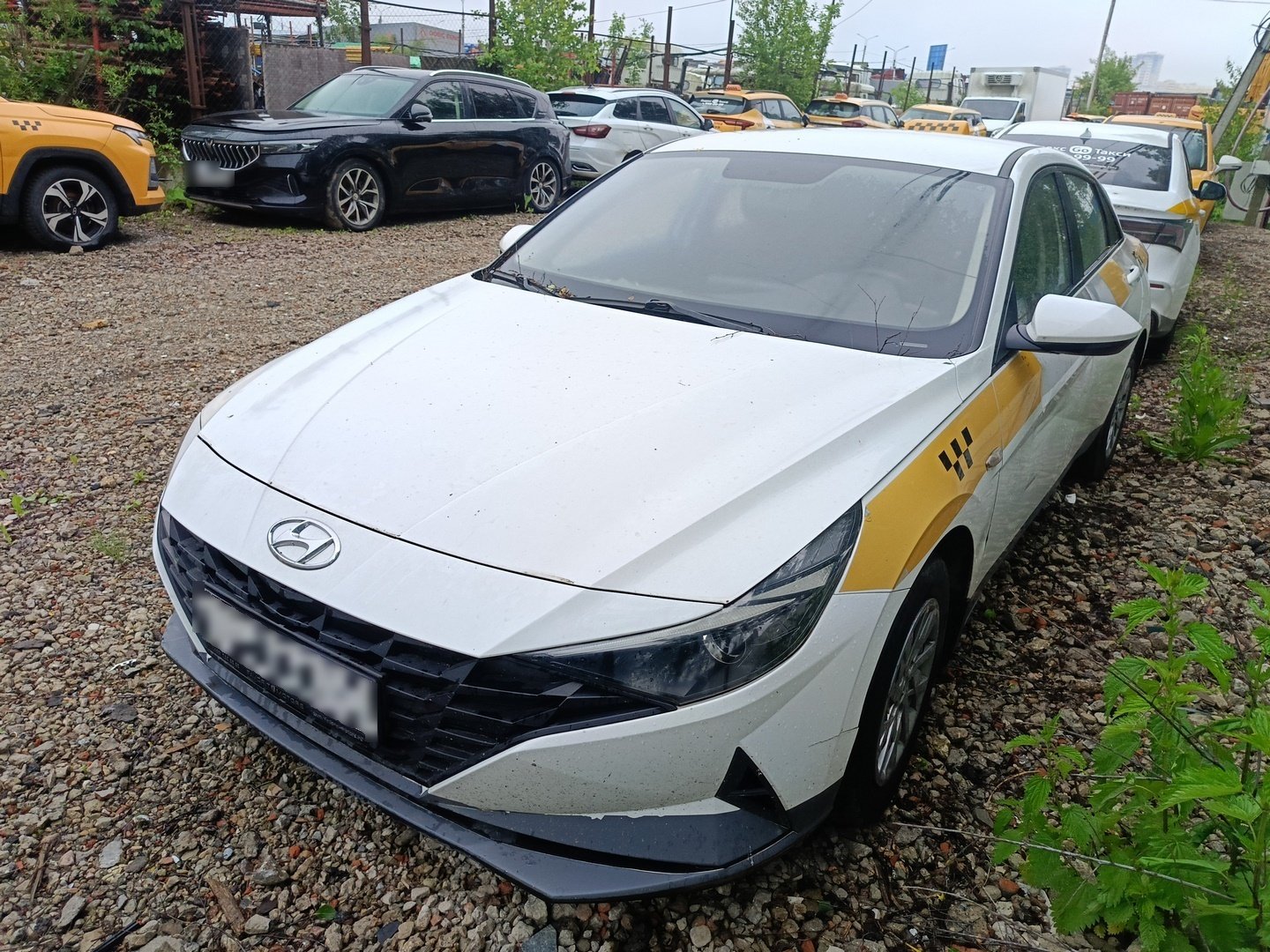 HYUNDAI Elantra — Москва