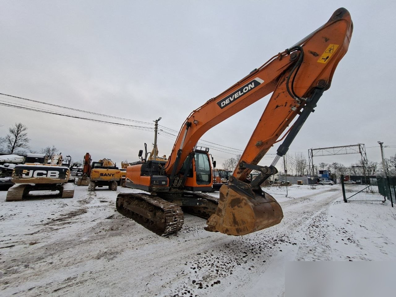 Doosan DX220 Экскаватор — Санкт-Петербург