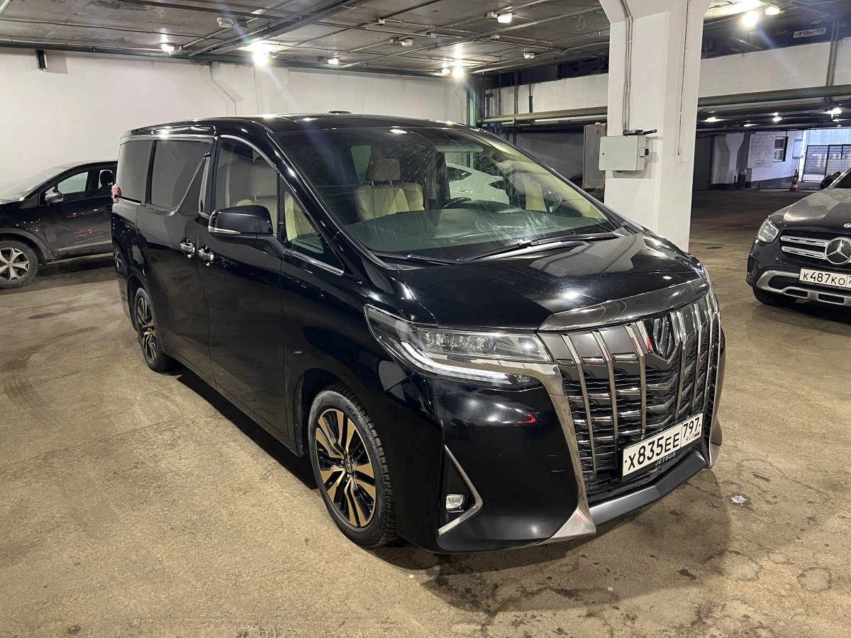TOYOTA Alphard — Москва