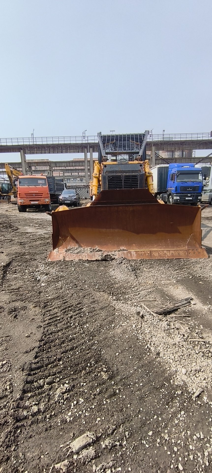 Beezone Бульдозер D26 — Хабаровск