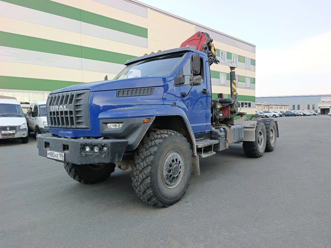 Ural NEXT 4320 6x6 Седельный тягач с КМУ SM03-04N — Сургут