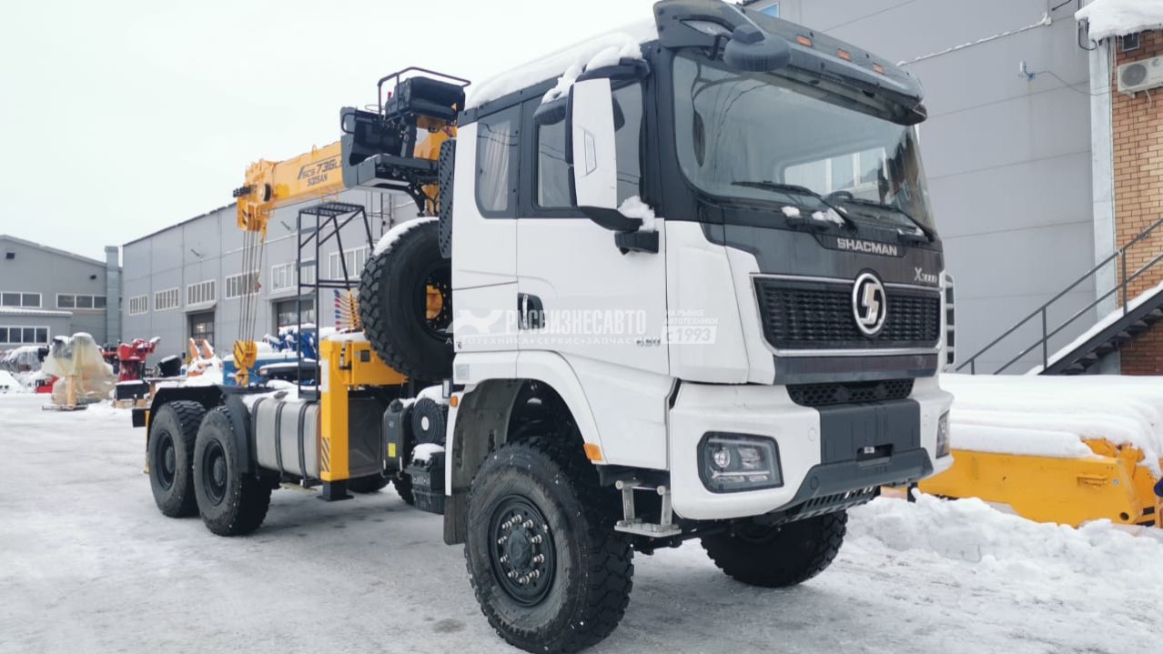 КМУ Тягач SHACMAN X3000 SX32586V385 (6x6, Евро-5) + SOOSAN SCS746L верх.упр. — новая техника в лизинг