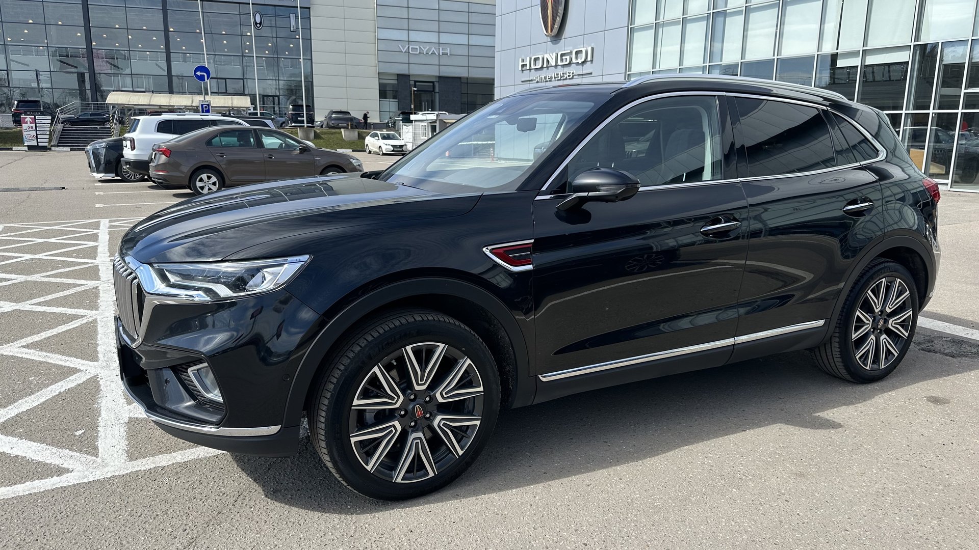 FAW HONGQI HS5 — Москва