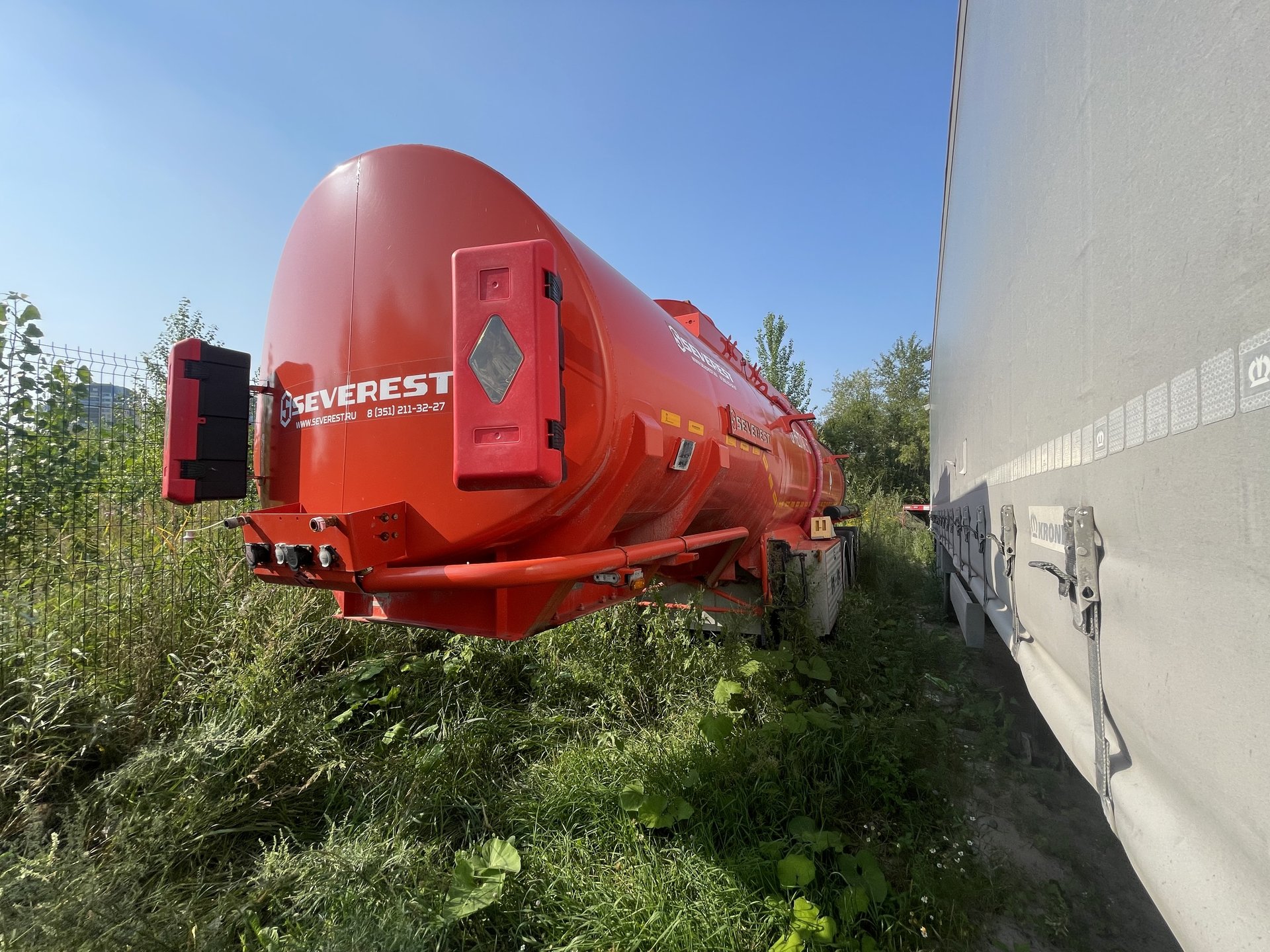 УралСпецТранс 9465* Полуприцеп цистерна — Тюмень