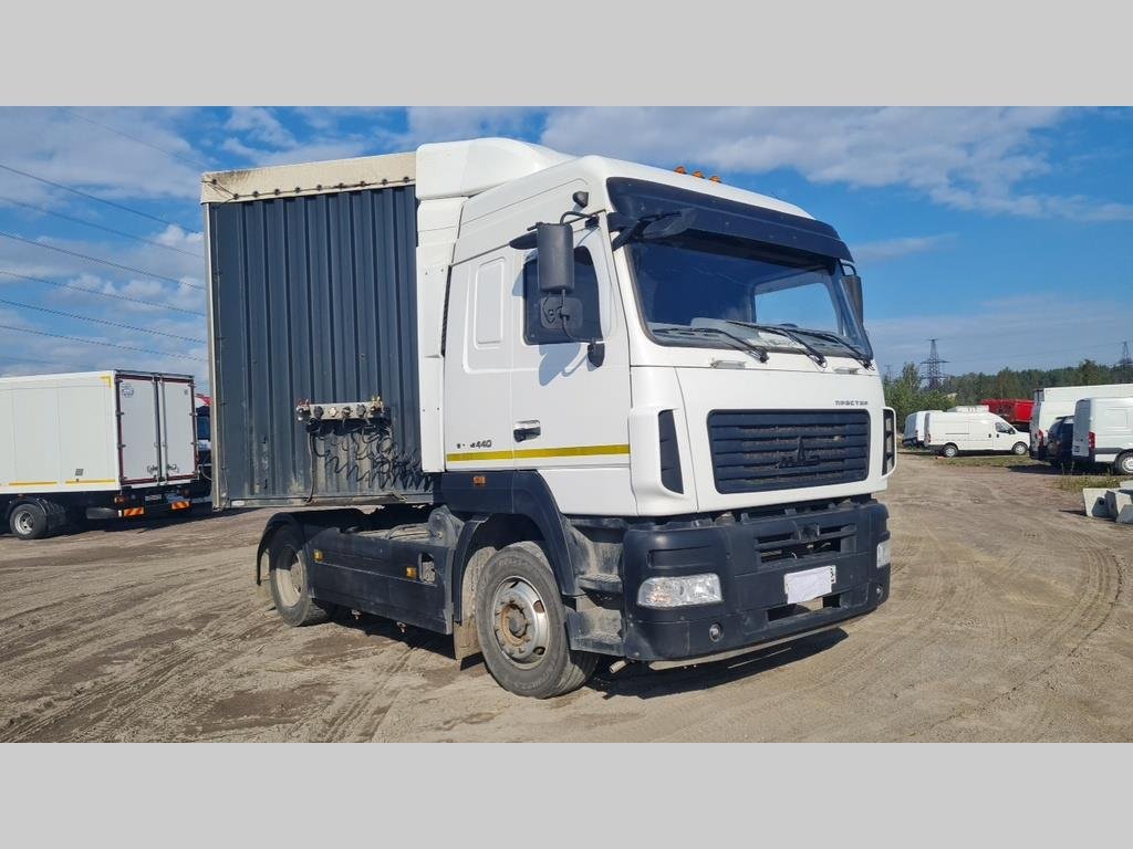 МАЗ 544028, тягач 4х2 — Санкт-Петербург