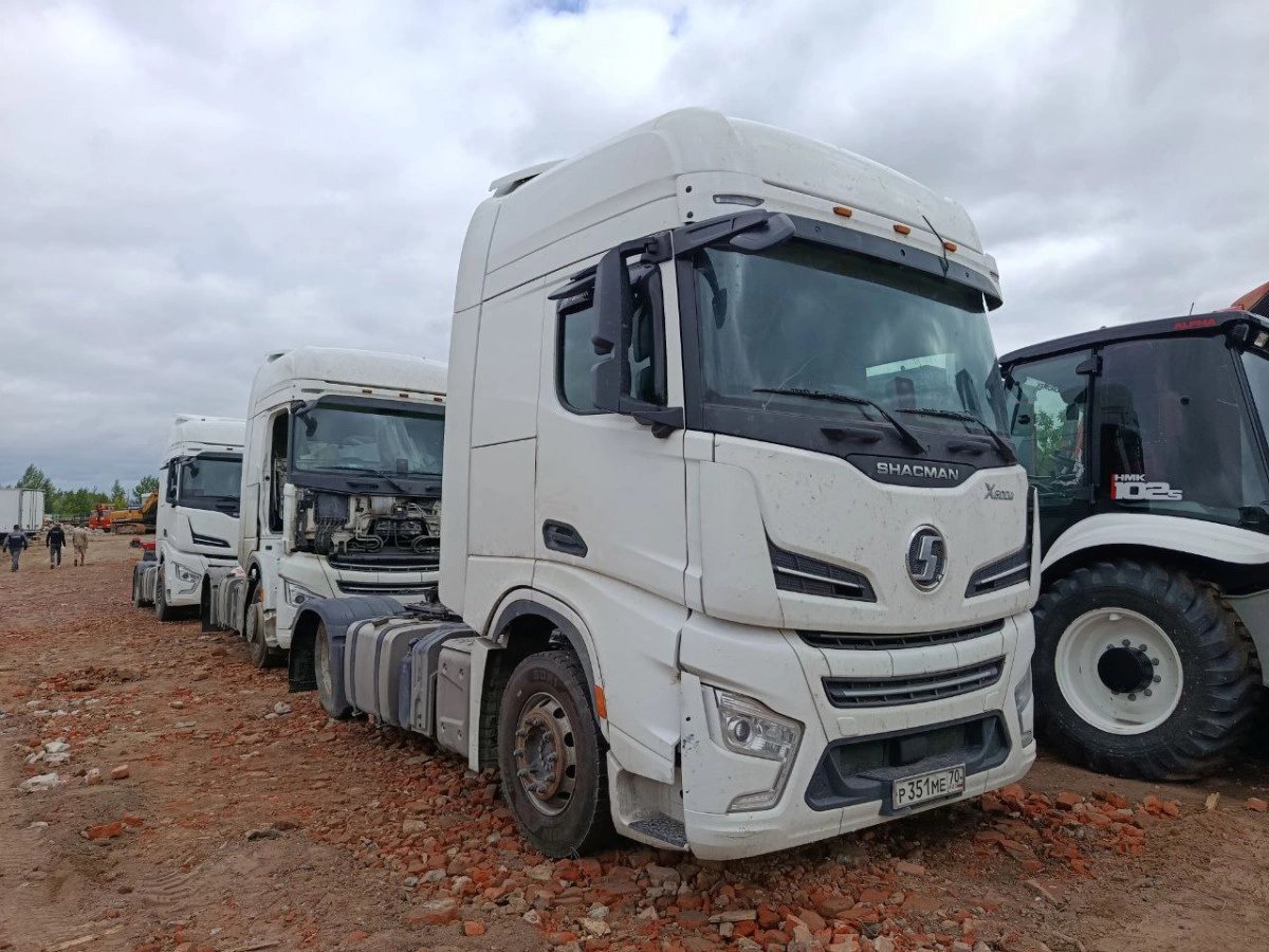 SHACMAN SX4188YY381 — Новосибирск