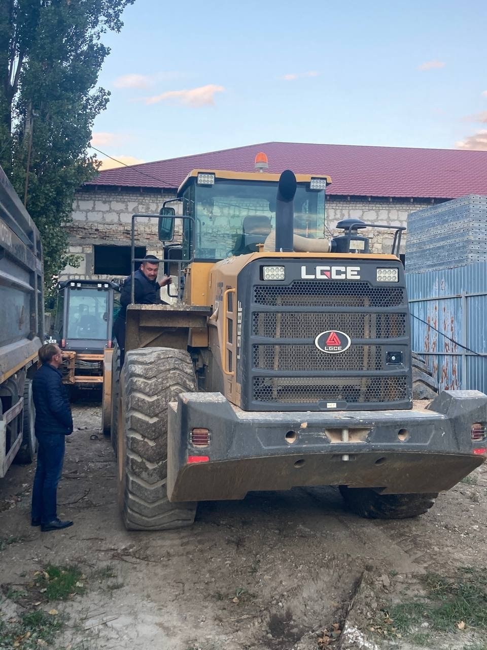 Экскаватор гусеничный LGCE E6505H — Симферополь