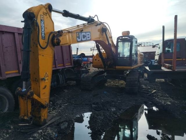 Гусеничный экскаватор JCB JS305LC — Иркутск