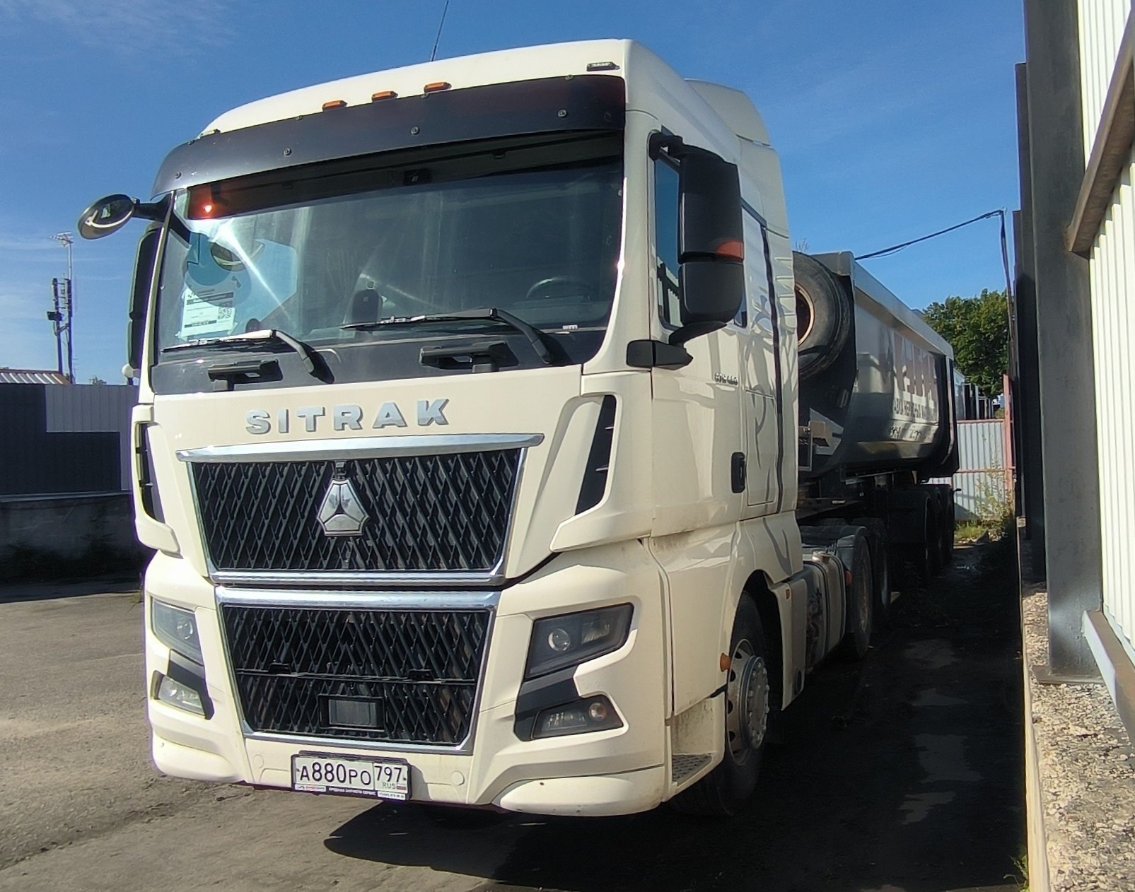 SITRAK C7H MAX 6x4 Седельный тягач — Москва
