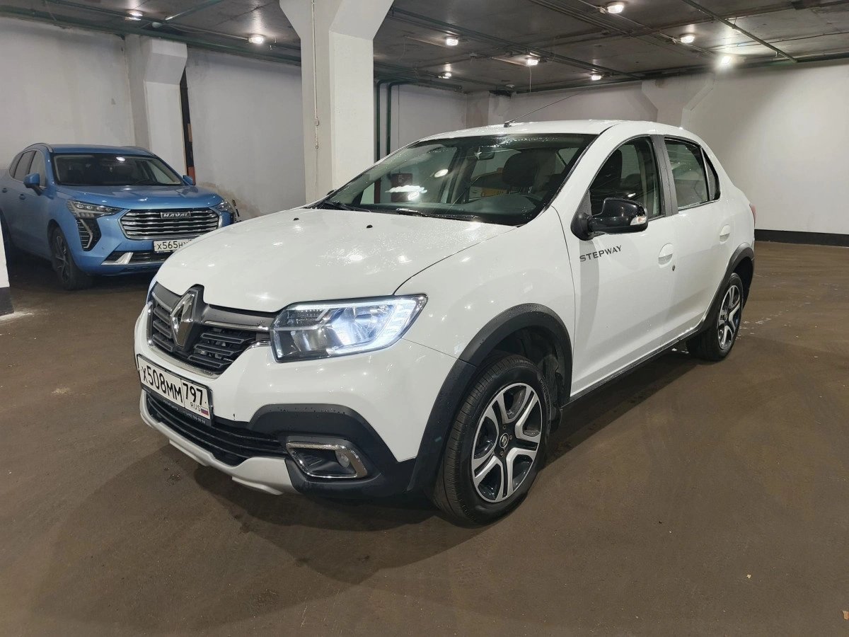RENAULT Logan Stepway — МОСКВА