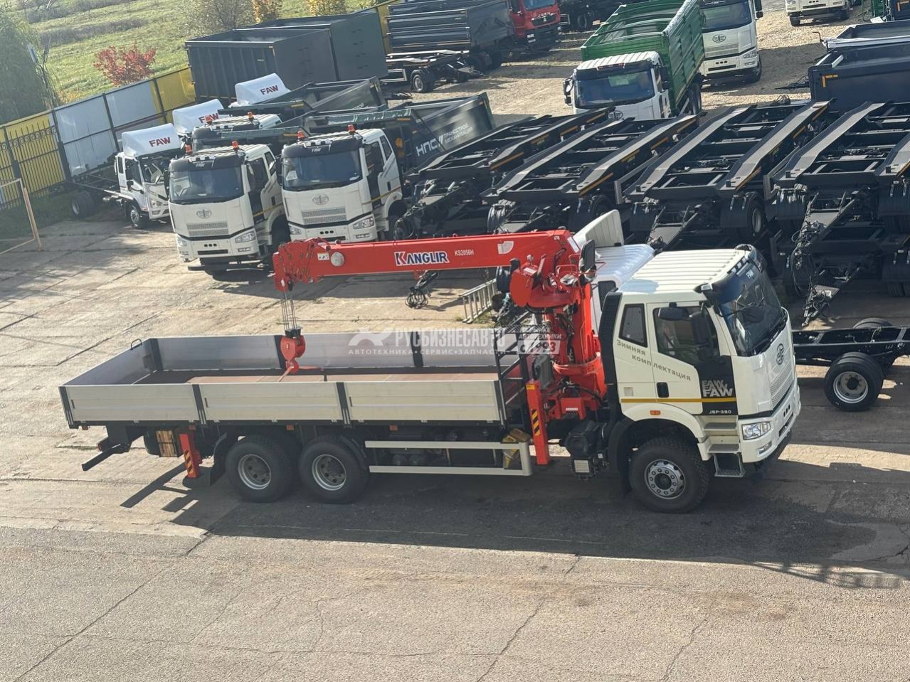 КМУ FAW 3250 (6x4, 390л.с., Евро-5) + KANGLIR KS2056H верх.упр. + борт алюминий 8,0м. — новая техника в лизинг