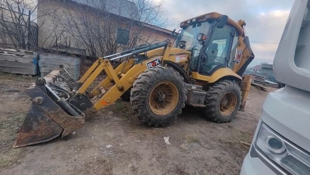 Экскаватор-погрузчик RUNMAX SE460R — Казань
