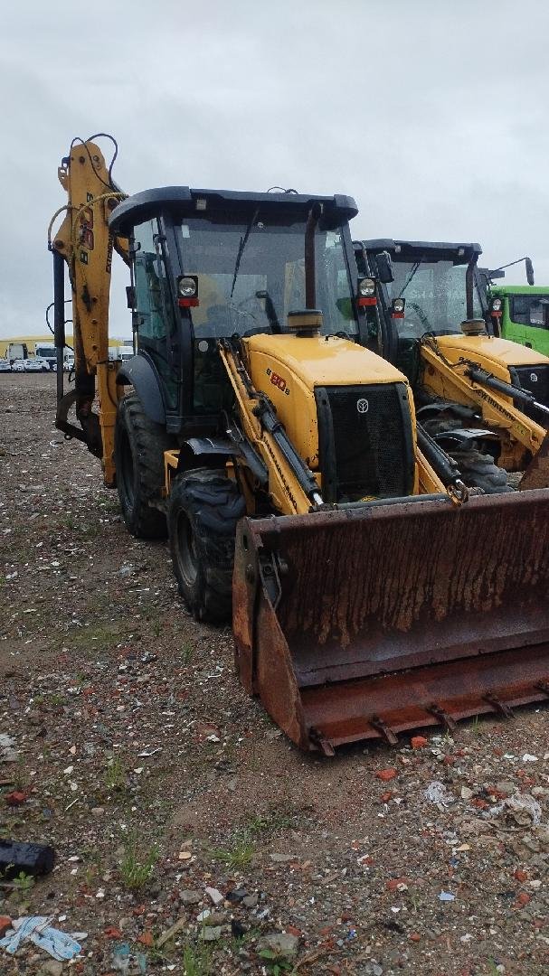 New Holland B80B — Солнечногорск
