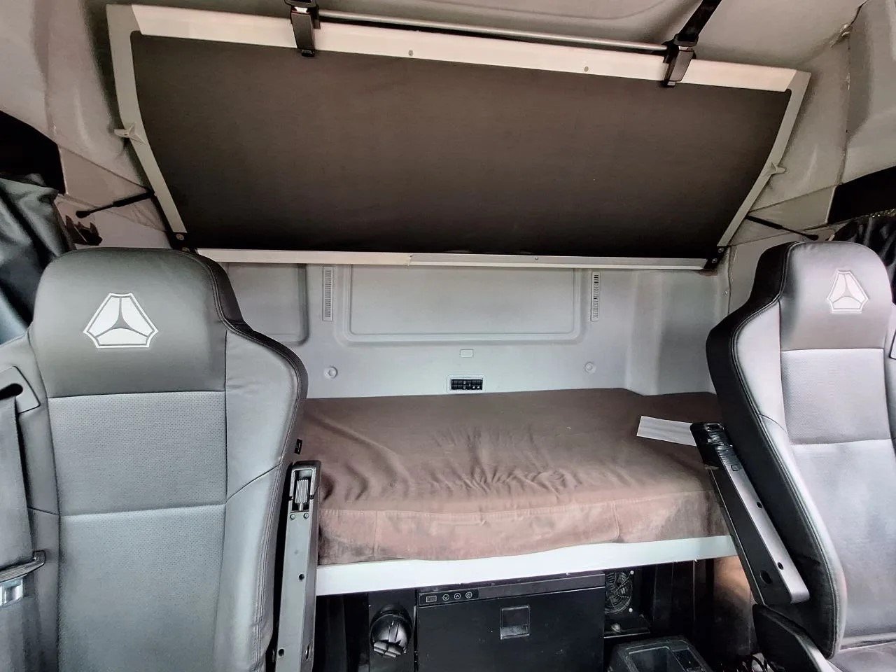 SITRAK Тягач Sitrak C7H 4x2 — Московская область