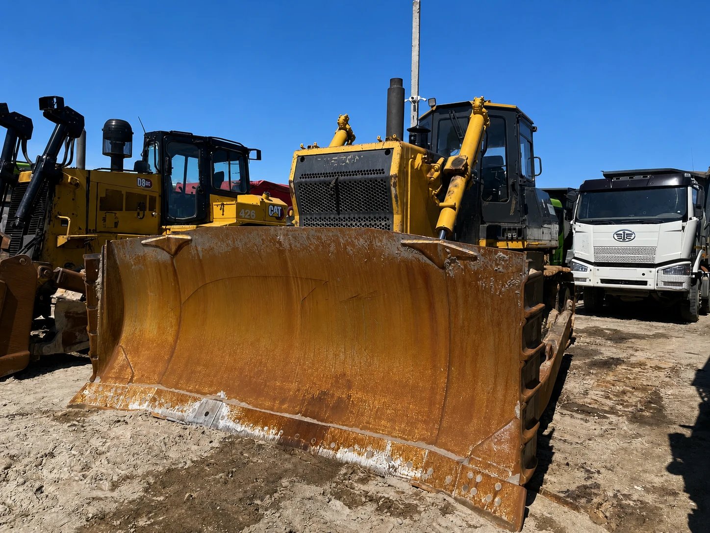 Бульдозер Beezone D32-5 — Благовещенск