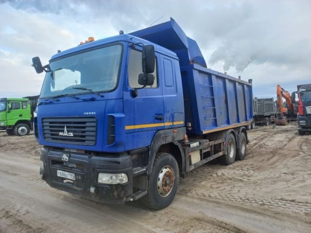Самосвал МАЗ 780130 — Сургут