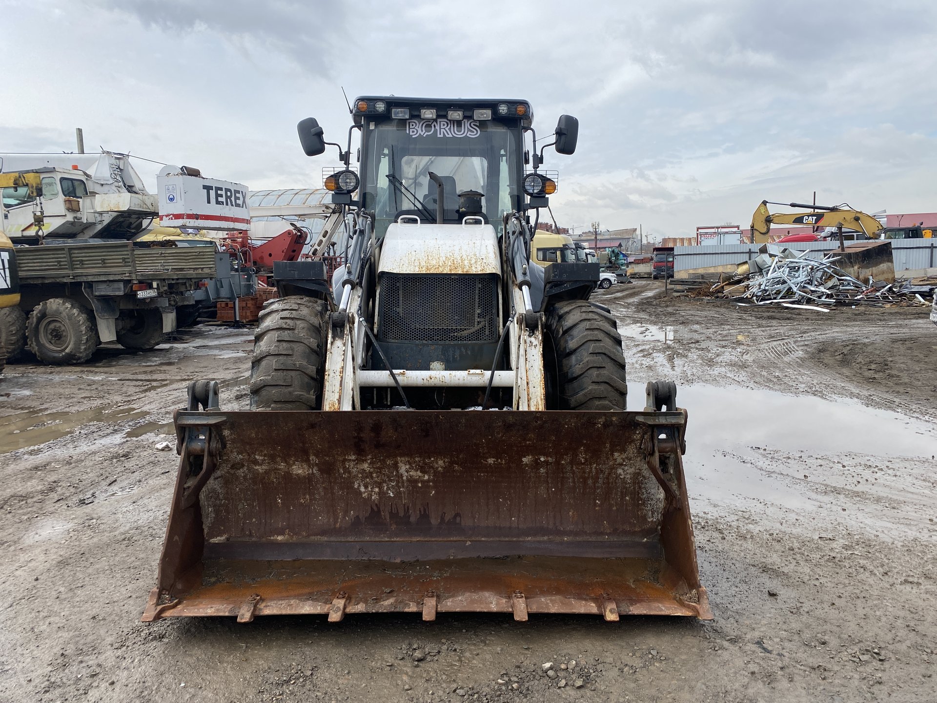 Borus BR-825 Экскаватор-погрузчик — Иркутск