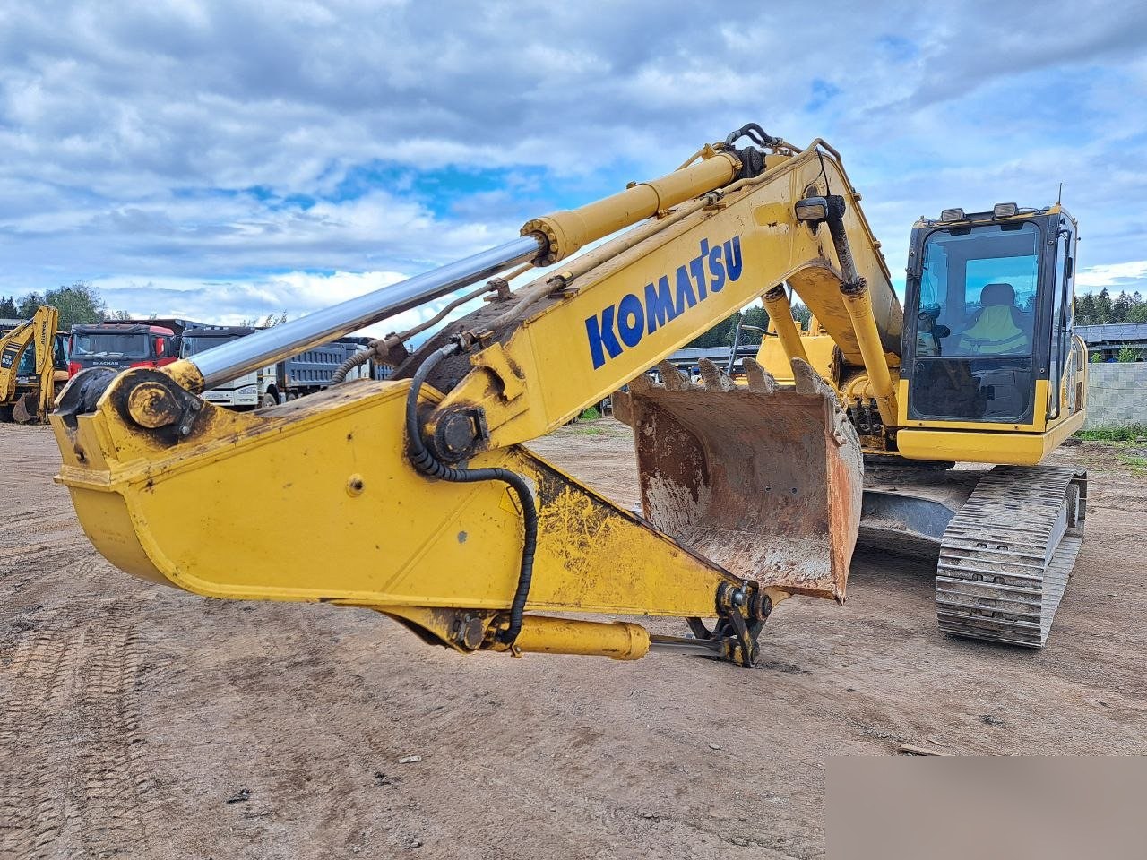 KOMATSU PC 220 Экскаватор — Химки