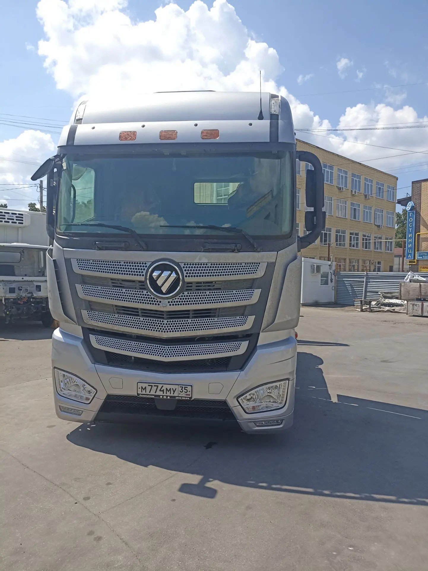 Foton AUMAN 4x2 Седельный тягач — Лобня