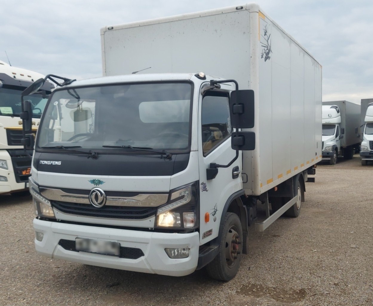 Меткомплекс Z811 на шасси Dongfeng Z55 Изотермический/рефрижератор — Домодедово улица зорин лес 36 строение 2