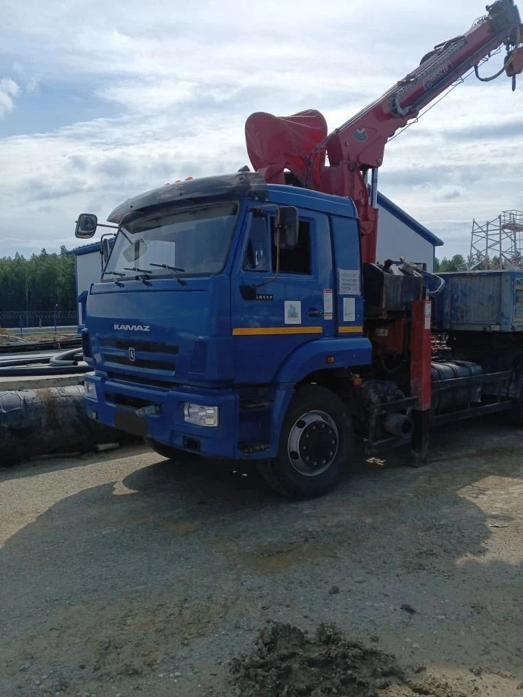 Завод Асавто 3387 на шасси КамАЗ 65117 6x4 Седельный тягач с КМУ — Тюмень