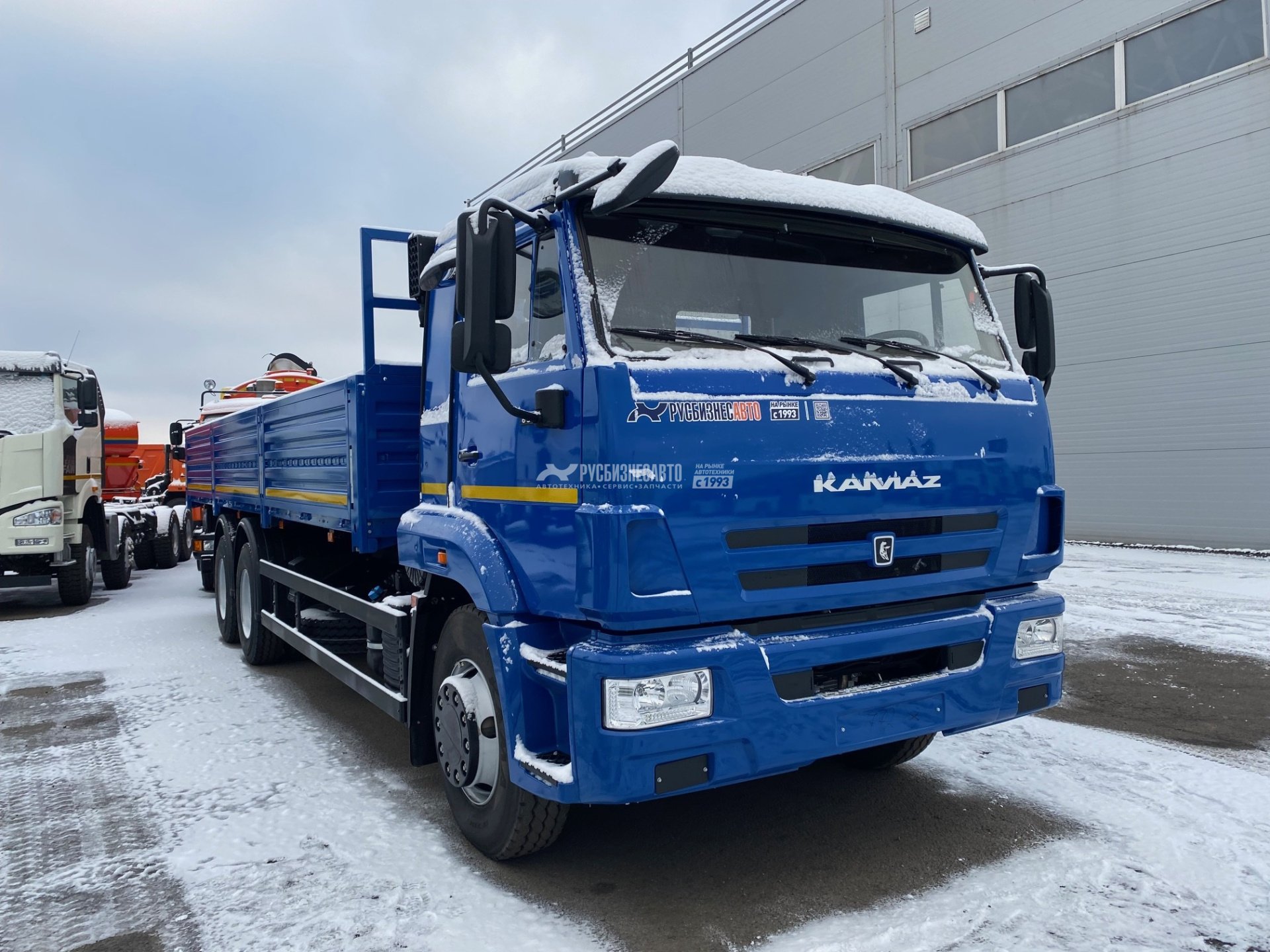 КАМАЗ 65117-7010-56 (5Н) борт тент Евро 5 — новая техника в лизинг