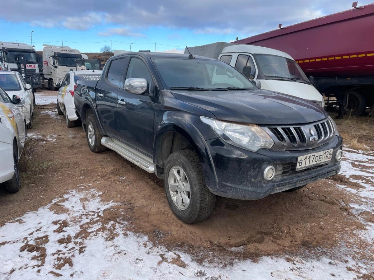 MITSUBISHI L200 — Красноярск