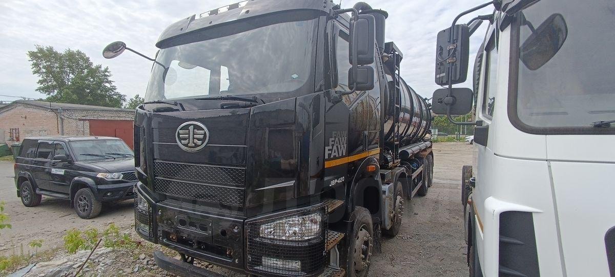 Автоцистерна Faw J6 (CA3310P66K24T4E5) — Курган