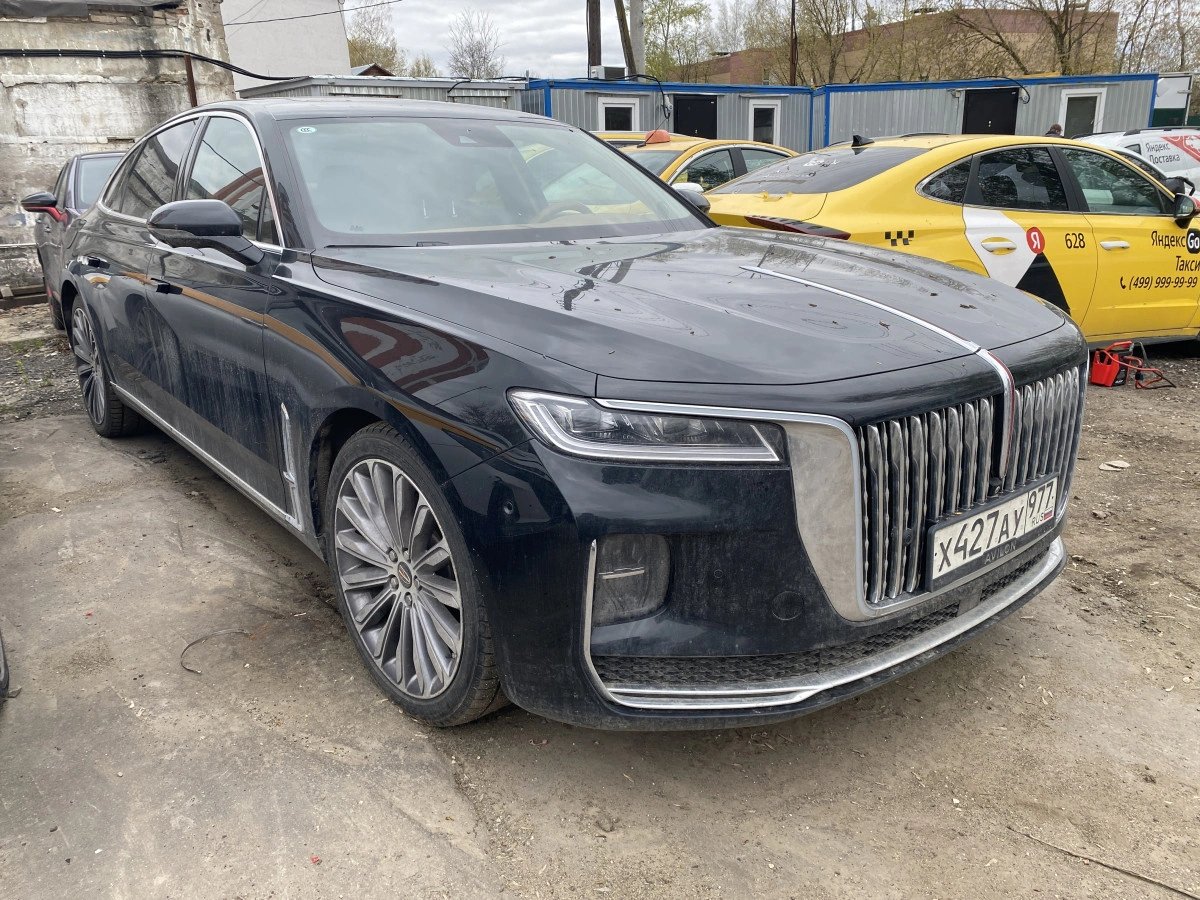 HONGQI H9 — Москва