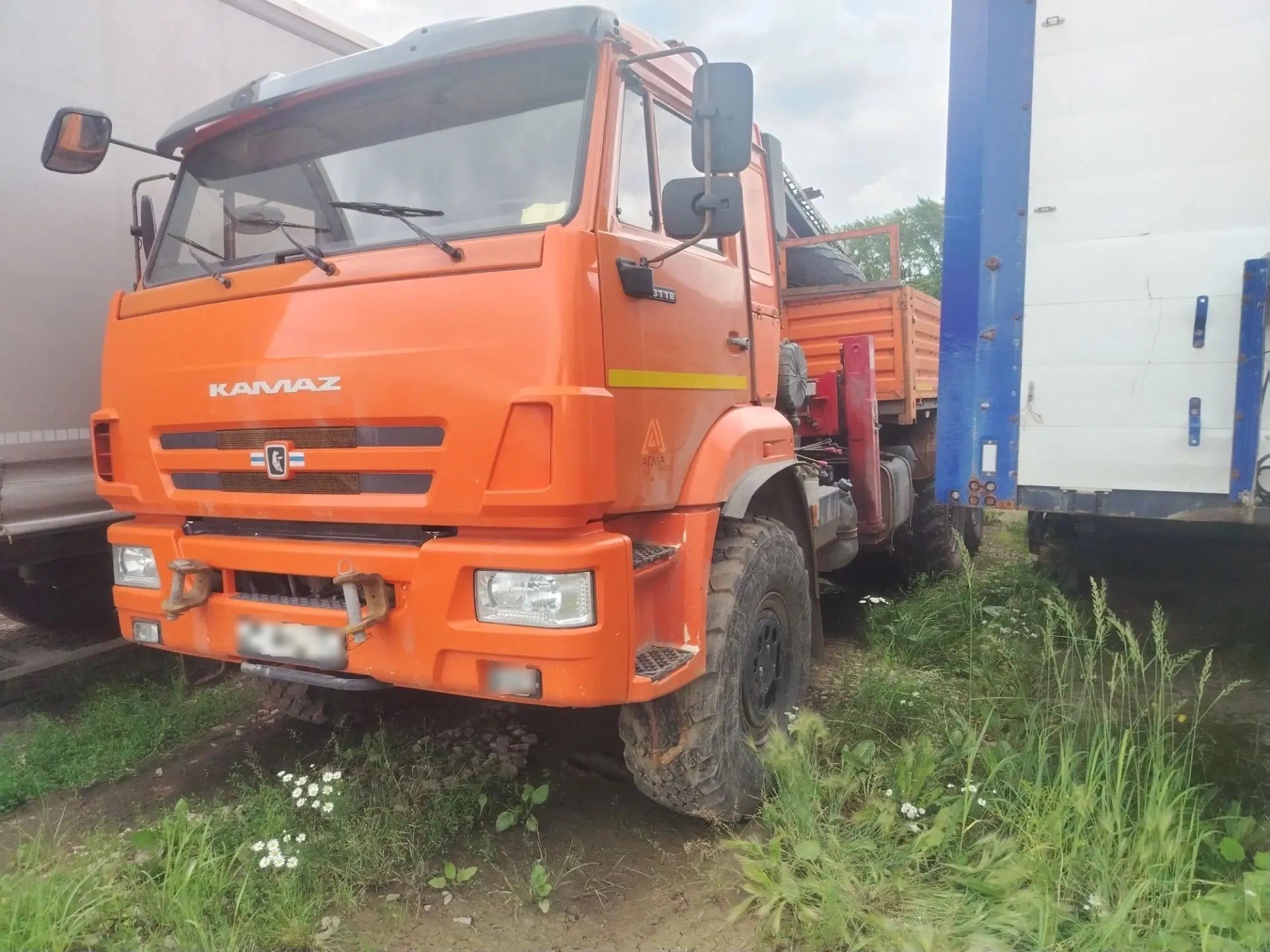 АГРОПРОМСЕРВИС 4382* на шасси Камаз 43118 6x6 Бортовой с КМУ — Набережные Челны