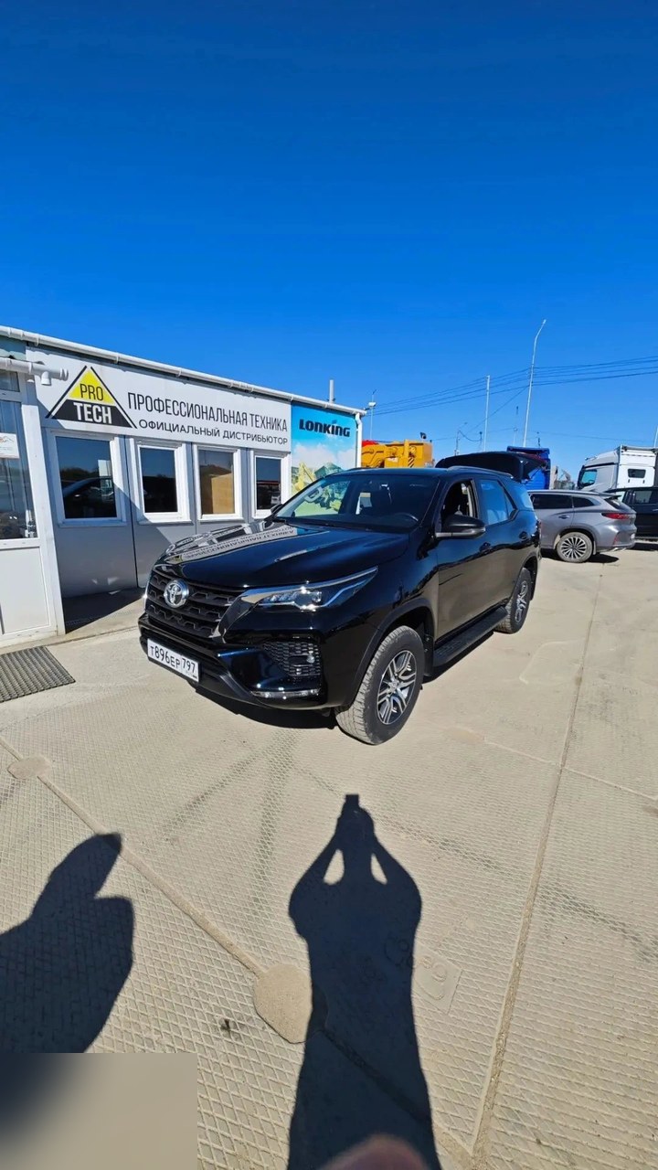 TOYOTA Fortuner — Владивосток