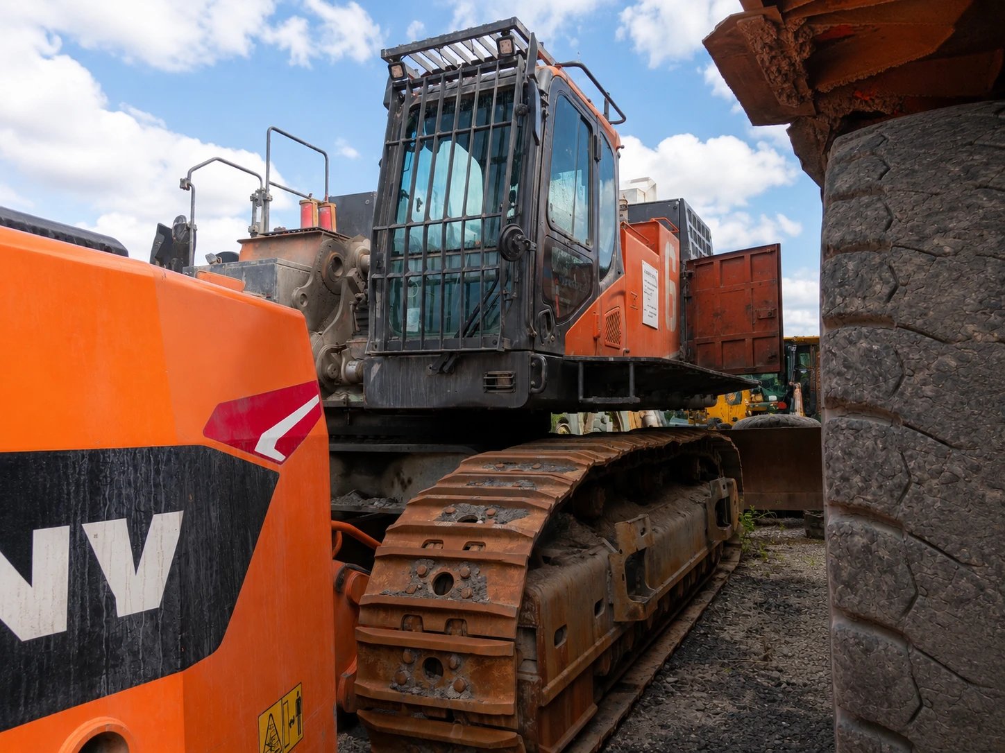 Гусеничный экскаватор Doosan DX1000 LC-7 — Новокузнецк