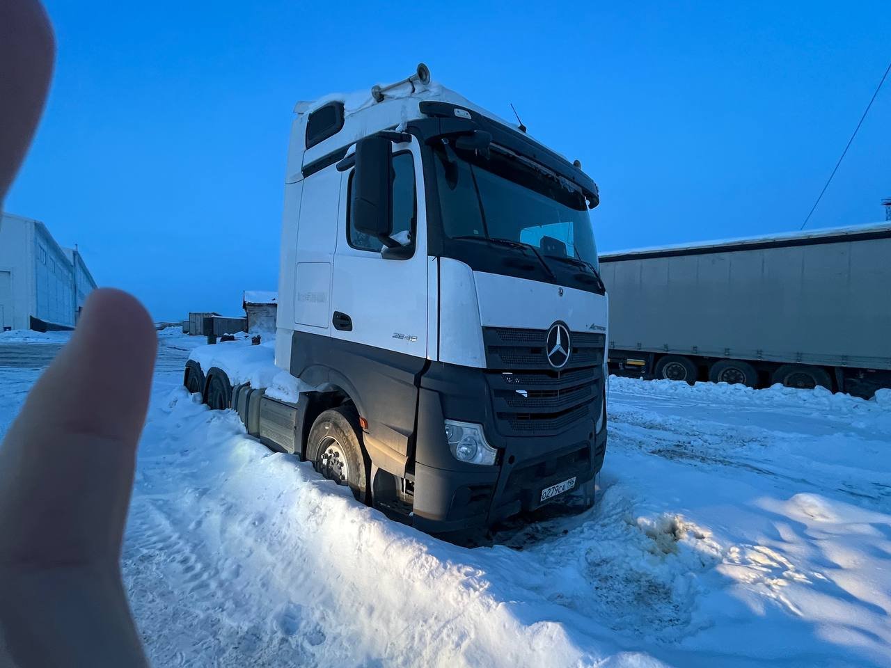 Mercedes-Benz, Тягач седельный Actros 6x4 — Магнитогорск