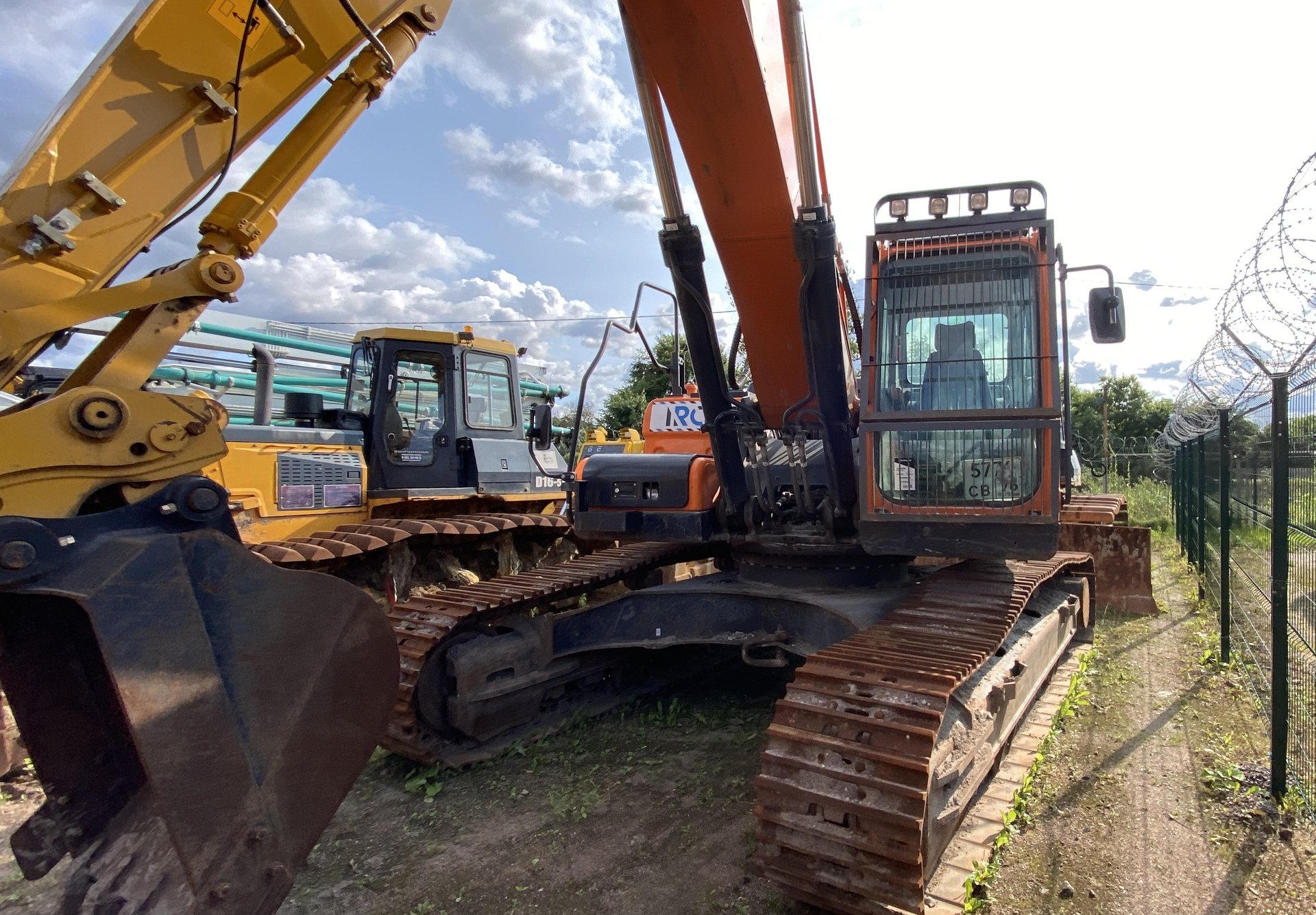 DEVELON DX360 Экскаватор — Санкт-Петербург