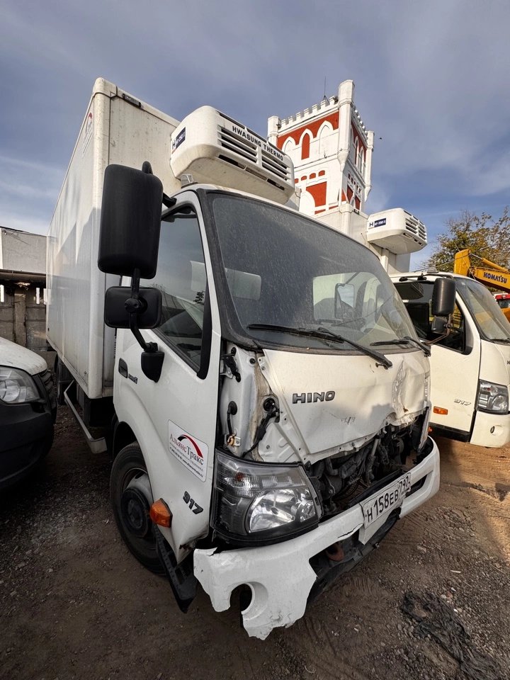HINO 300 — Москва