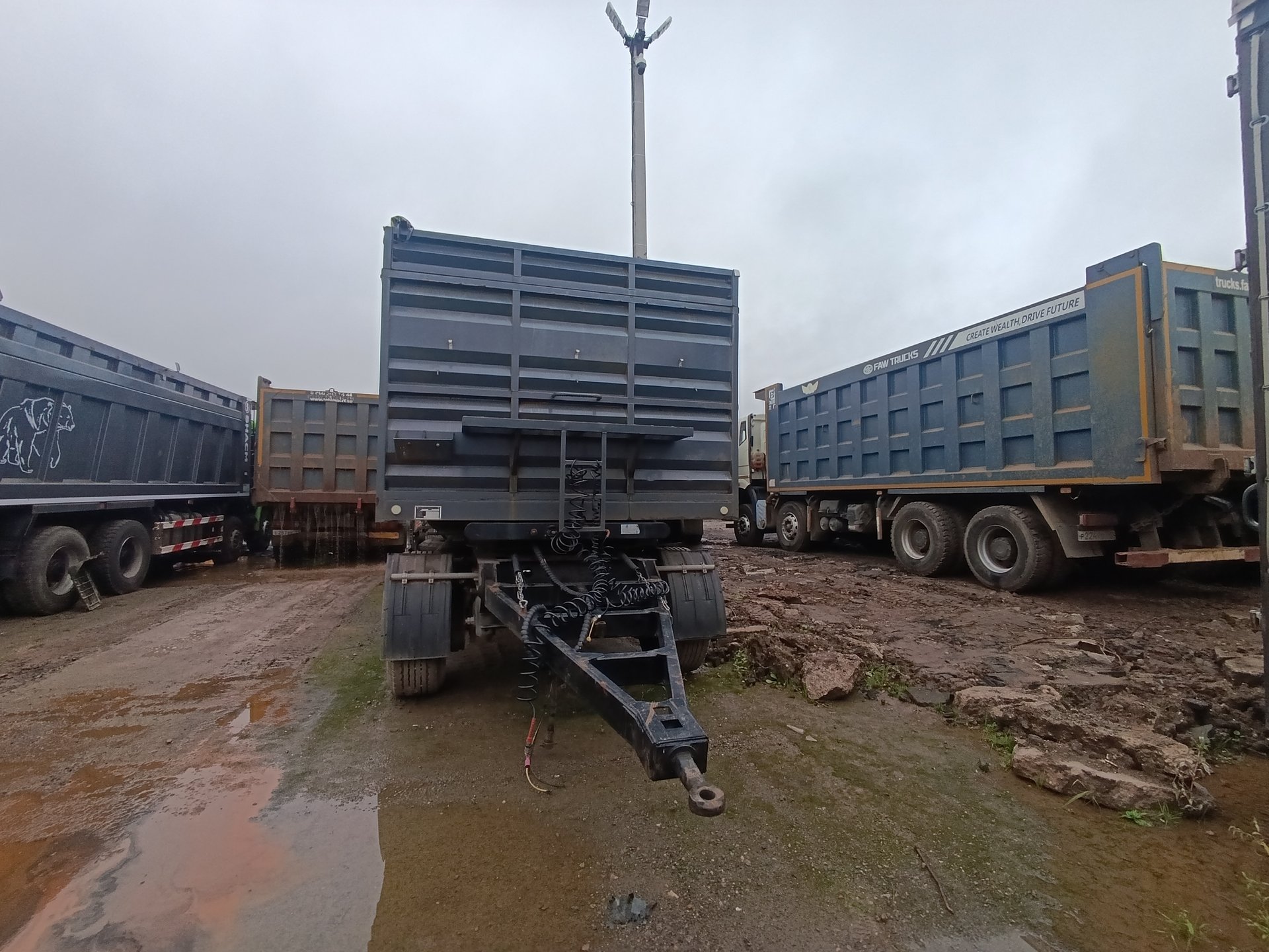 Dadi DDA9330Z Прицеп зерновоз — Химки