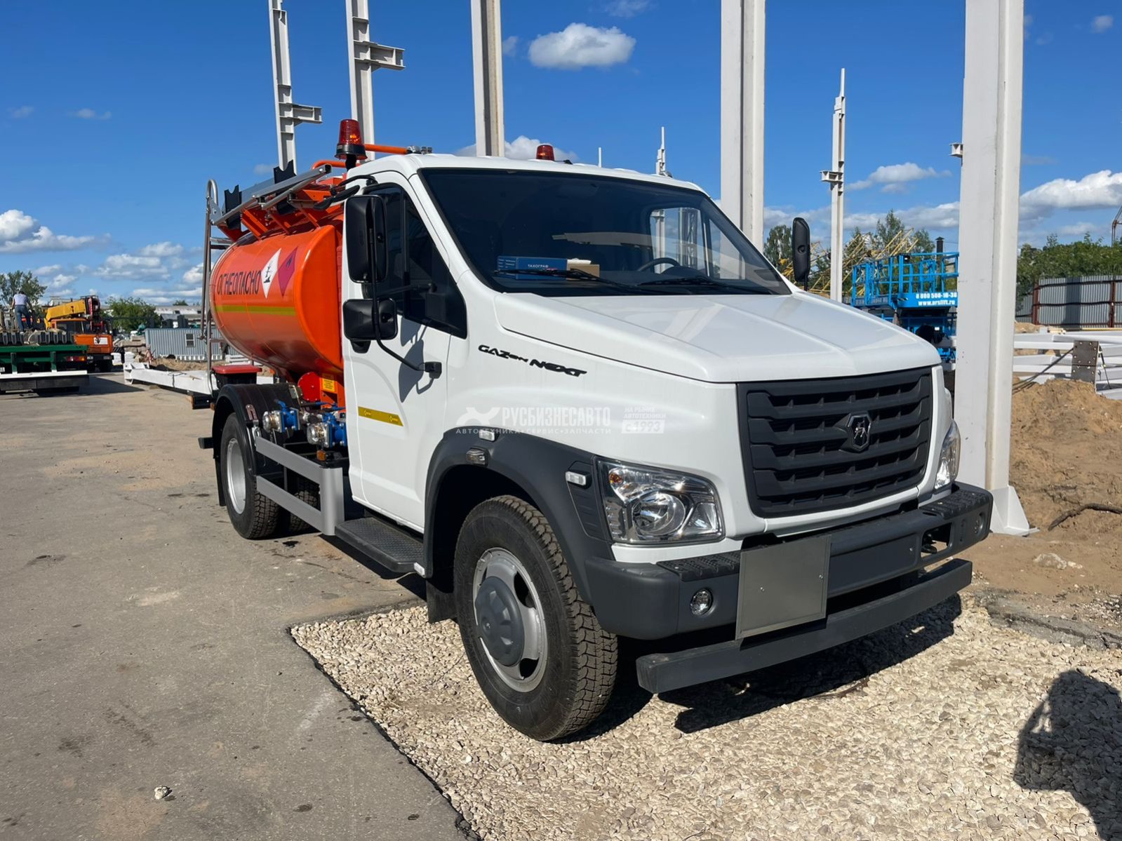 АТЗ-5-ГАЗ-C41R13 (5,3 м3, 2 отс. УВТ, насос СШН-50/600П, мод.4389JY) — новая техника в лизинг